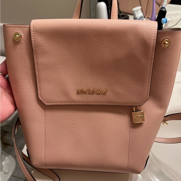 Michael Kors pink Hayes backpack - Picture 2 of 6